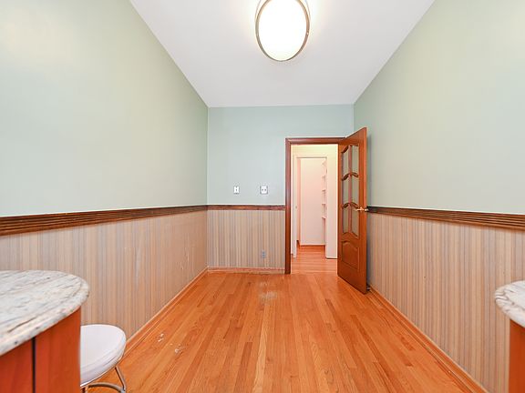 3rd image of 100 Avenue P #315