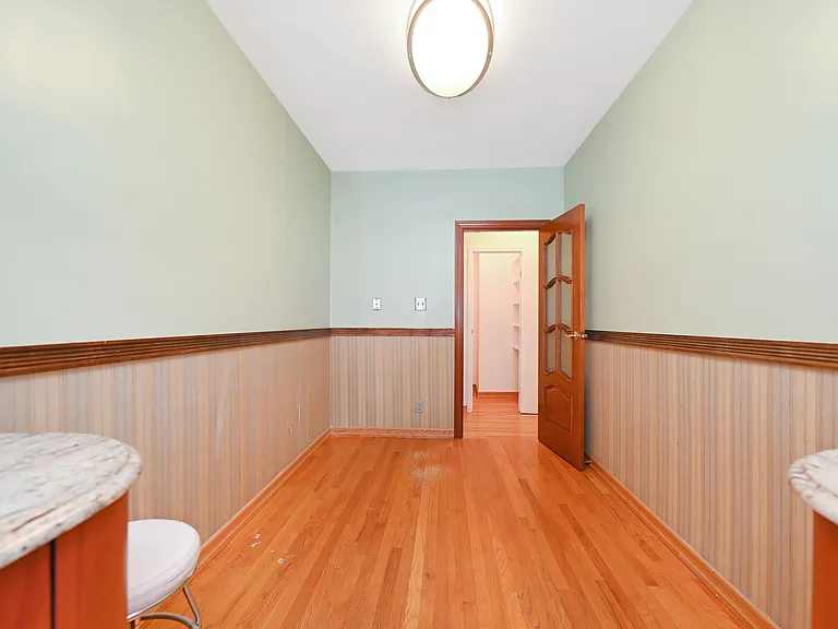 100 Avenue P #315 — Photo 3