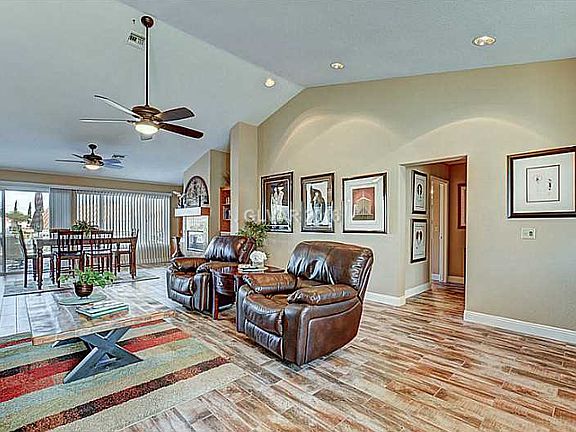 5th image of 9424 Eagle Valley Dr