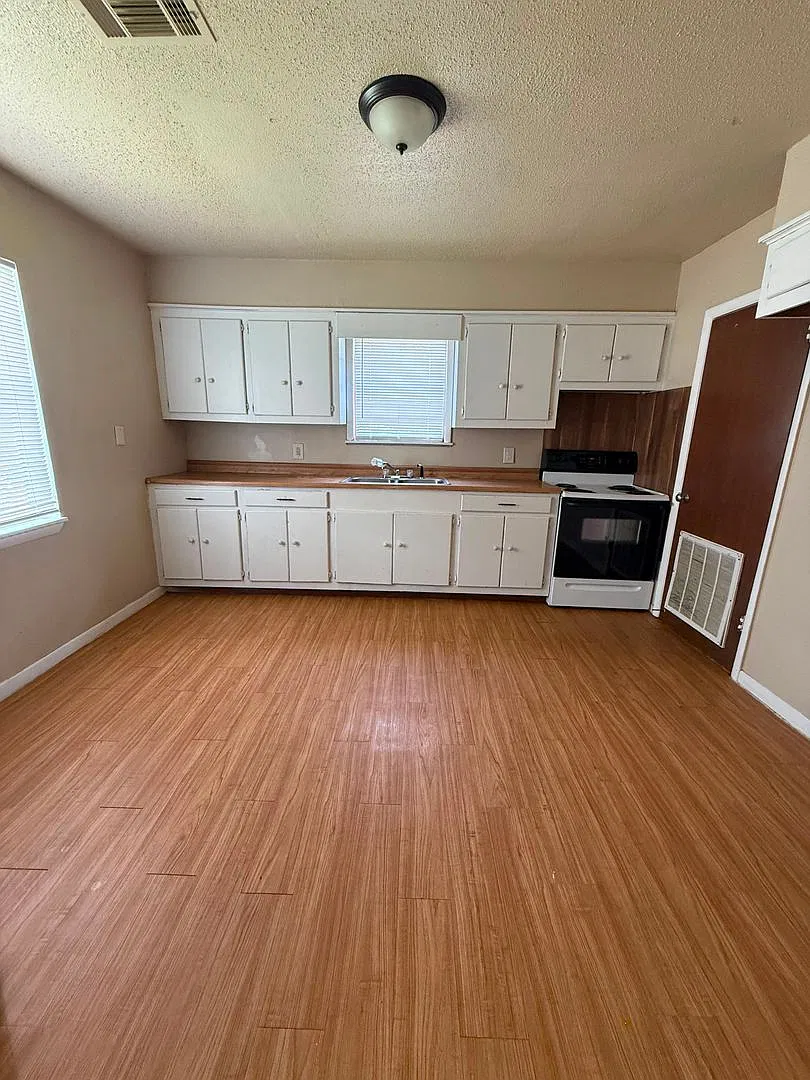 4024 Unit B — Photo 4
