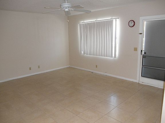 3rd image of 640 NE 6th Ct APT L