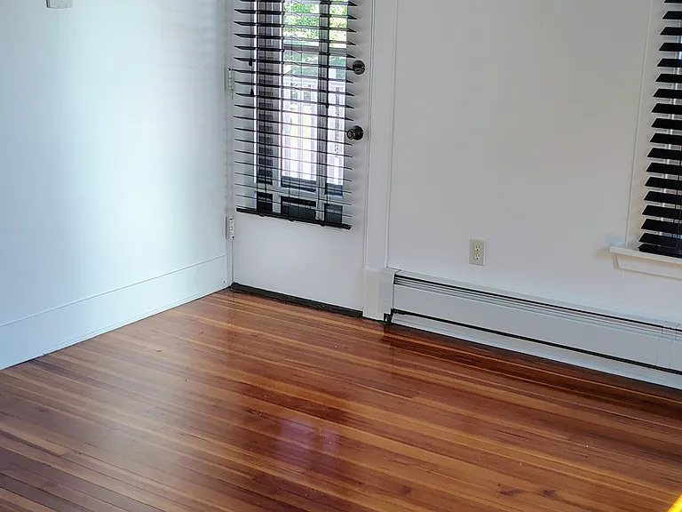 25 Jacobs St — Photo 2