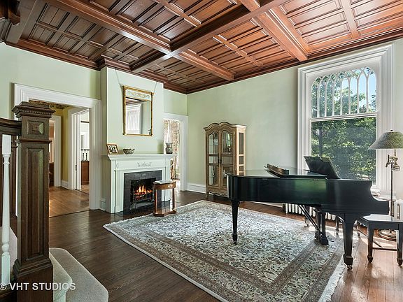 3rd image of 120 Belle Ave