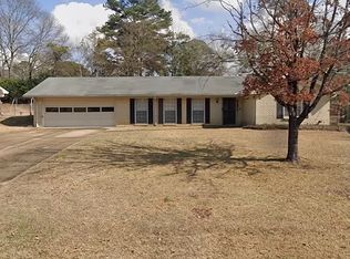 601 Larkin Ln, Montgomery, AL 36109