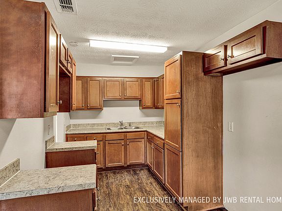 3rd image of 3838 Dawson St