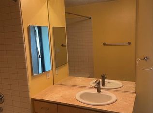 285 W 6th St APT 210, Los Angeles, CA 90731