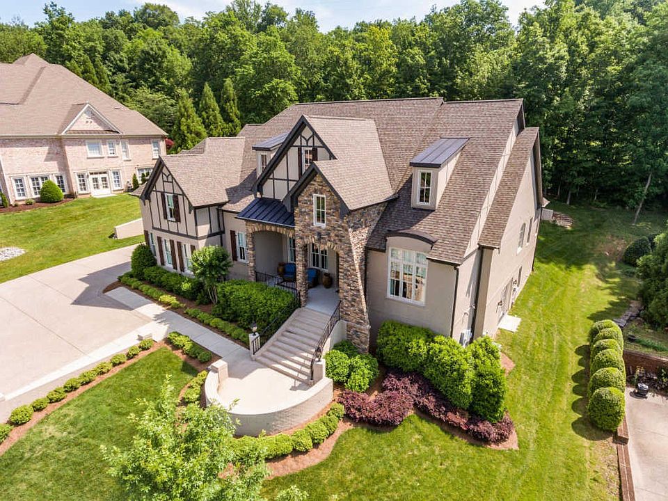 1st image of 5500 Iron Gate Dr