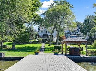 202 Long Pond Rd, Hewitt, NJ 07421