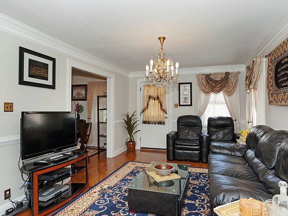 3rd image of 8960 Hollis Court Blvd