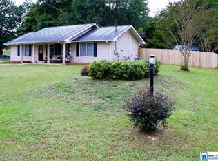 211 Skyridge Dr, Anniston, AL 36207
