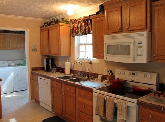 3rd image of 4350 Beaver Run Road