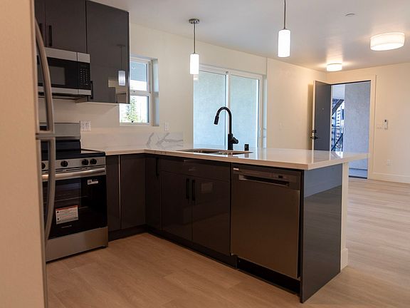 5th image of 7385 Colony Dr #3d912f995