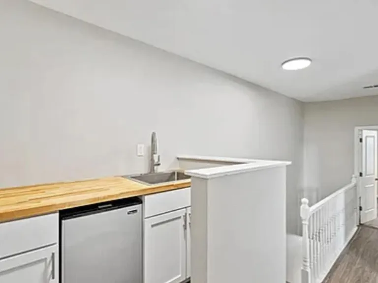 1125 Troy Hill Rd — Photo 9