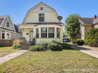 32 E 19th St, Holland, MI 49423