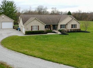 2105 Amber Hill Rd, Batavia, OH 45103