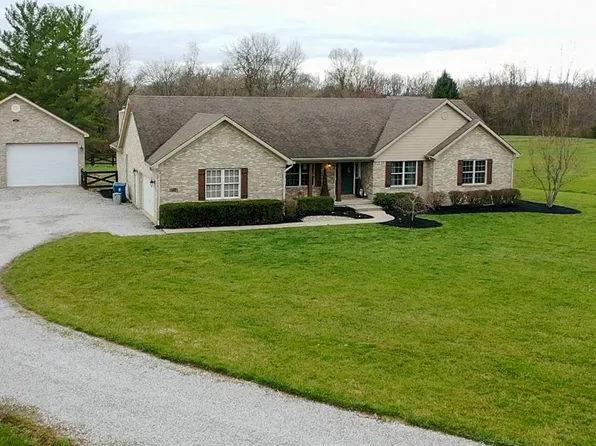 2105 Amber Hill Rd, Batavia, OH 45103