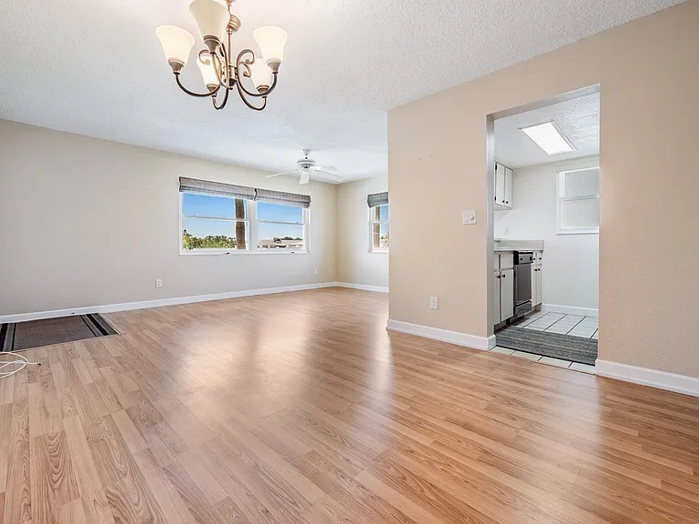 2525 W Bay Dr #B44 — Photo 5