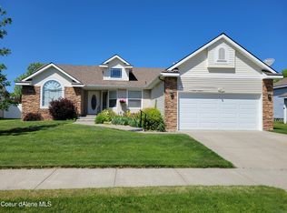 2796 W Blueberry Cir, Hayden Lake, ID 83835