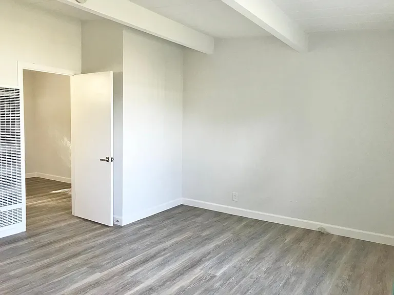 351 Chestnut Ave — Photo 9