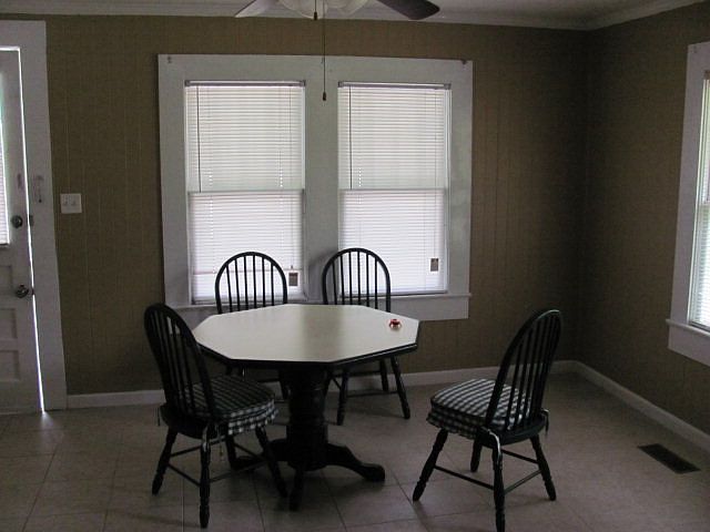 2nd image of 2111 Sylvester Dr