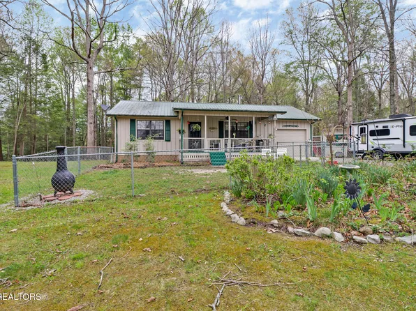 1010 Clear Creek Trl, Clarkrange, TN 38553