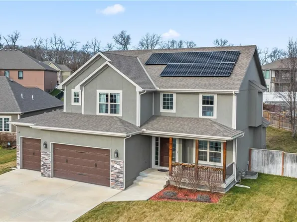 1404 NW Red Oak Ct, Grain Valley, MO 64029