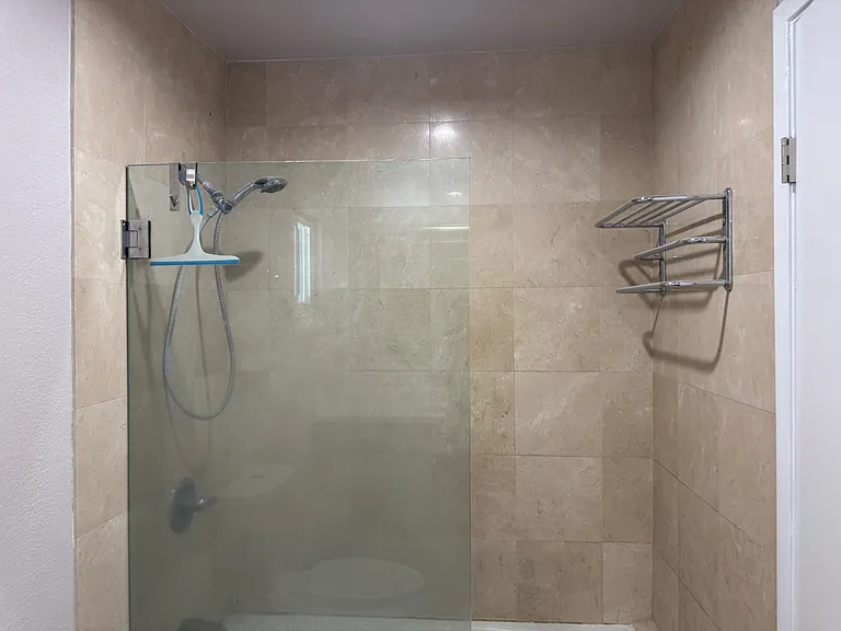 1579 Willowdale Dr — Photo 4