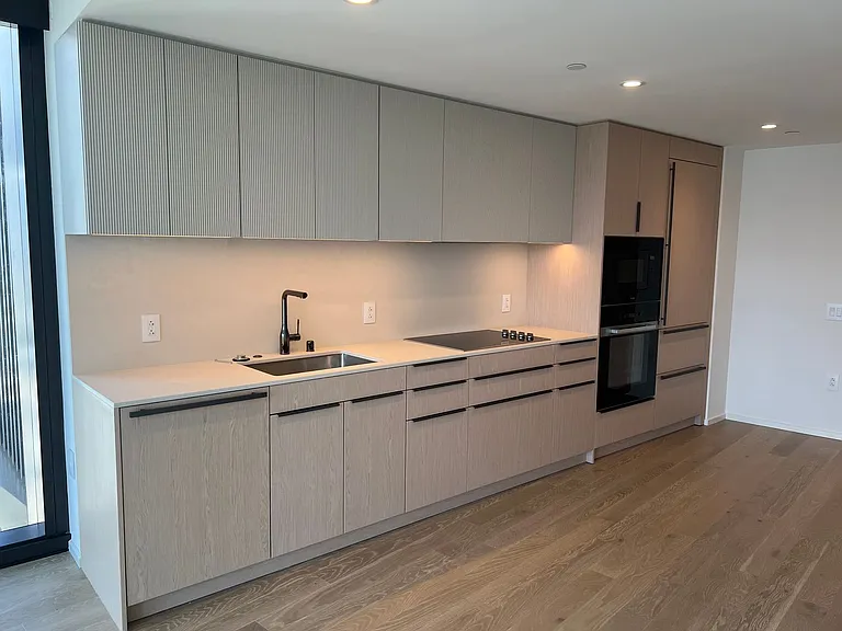 333 Ward Ave #2315 — Photo 2