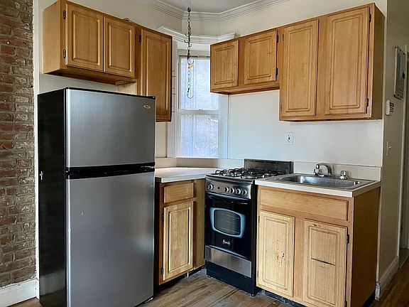 3rd image of 56 Pike St APT 4B
