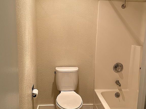 2nd image of 845 Woodside Way APT 202
