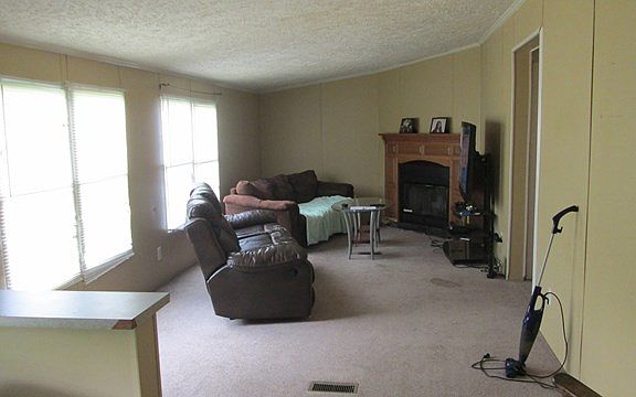 4th image of 7011 Lake Ridge Dr