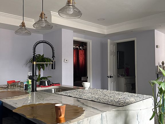 5th image of 157 New York Ave APT 1