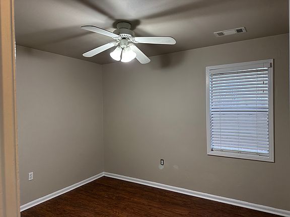 5th image of 717 Melrose Rd