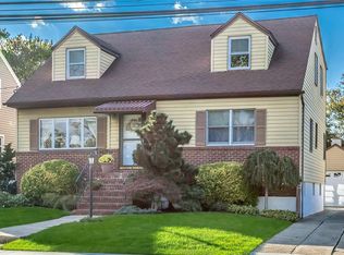 26 Payan Ave, Valley Stream, NY 11580