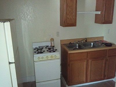 5th image of 1122 Askew Ave APT 14