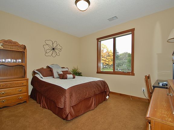 4th image of 4317 117th Ave NE