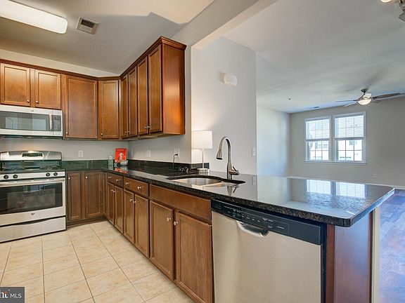 5th image of 24628 Byrne Meadow Sq Unit 300