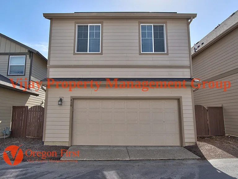 410 SW Basilone Ter — Photo 33