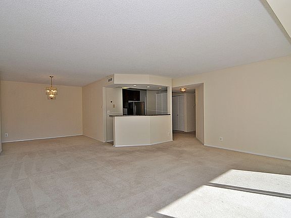 3rd image of 3800 Fairfax Dr APT 1003