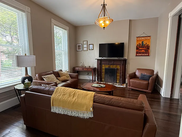 336 Madison Pl — Photo 10