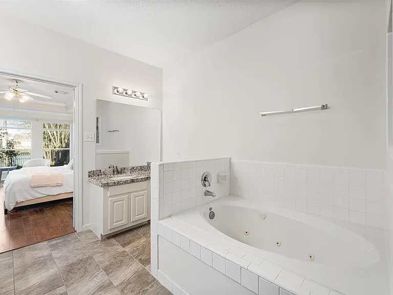 6518 Portuguese Bend Dr — Photo 18