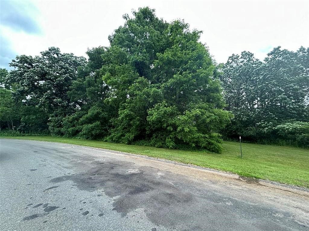 4439 Old Wells Road, Eau Claire, WI 54703 Zillow