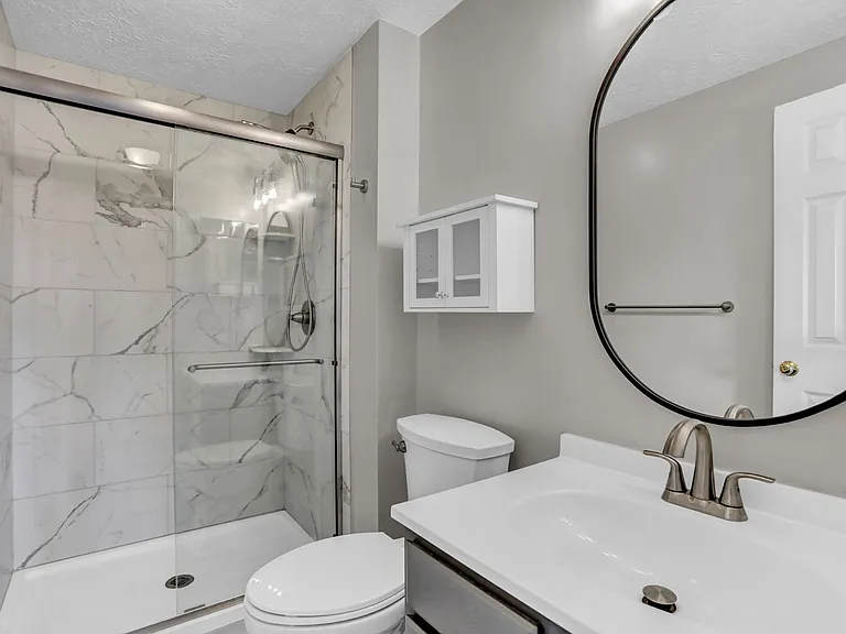 437 Ashton Ln — Photo 15