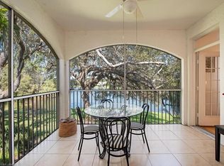 65 Silver Oaks Cir APT 11202, Naples, FL 34119