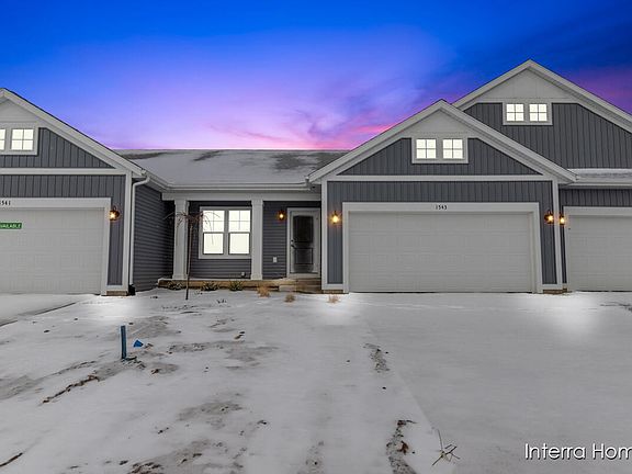 5th image of 1543 N Village Cir #76