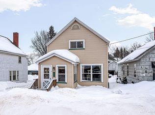 312 W Ridge St, Ishpeming, MI 49849