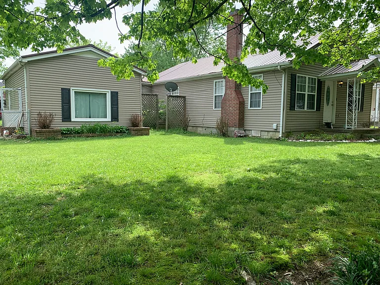 415 W Kentucky Ave — Photo 1