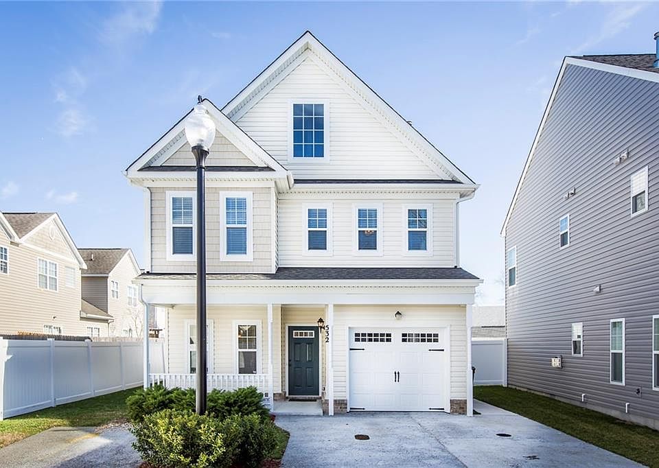 1st image of 532 Cape Joshua Ln