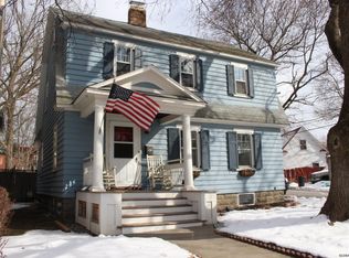 1223 Oxford Pl, Schenectady, NY 12308