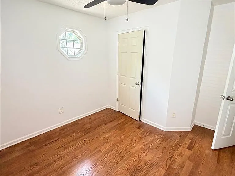 153 Greystone Cir — Photo 22
